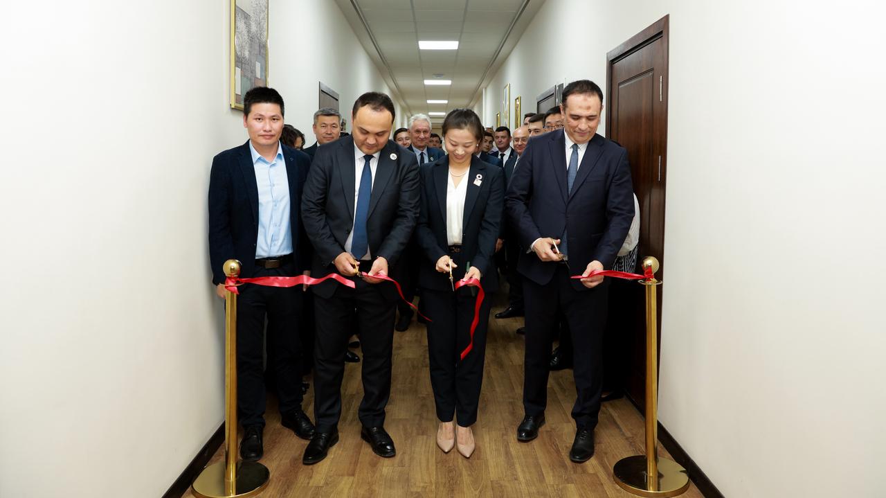 34569579.jpeg 1280X1280 (1).JPEG